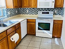 9450 S La Rosa Dr, Tempe, Az 85284 in Tempe, AZ (Photo 2 of 12)