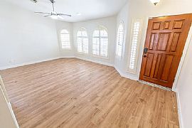 9450 S La Rosa Dr, Tempe, Az 85284 in Tempe, AZ (Photo 4 of 12)