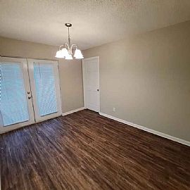 5 Oakridge Dr, Jacksonville, Ar 72076 . Fine House For Rent in Jacksonville, AR (Photo 5 of 11)