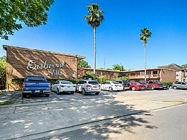 Eastwood Villa Apartments, # 5, 4320 Leeland St, Houston, Tx 77 in Houston, TX (Photo 10 of 12)