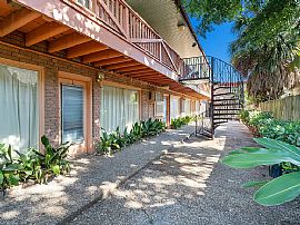 Eastwood Villa Apartments, # 5, 4320 Leeland St, Houston, Tx 77 in Houston, TX (Photo 7 of 12)