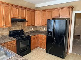 100 Little John Cir, Calera, Al 35040 in Calera, AL (Photo 2 of 9)