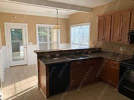 100 Little John Cir, Calera, Al 35040 in Calera, AL (Photo 3 of 9)