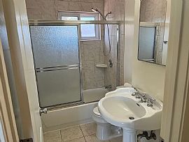 Amazing 3 Bedroom 2 Bath Home For Rent  in Pinole, CA (Photo 7 of 10)