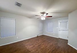 Beautiful 3 Bedroom 2 Bath Home For Rent in San Antonio, TX (Photo 2 of 11)