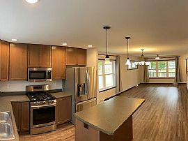 Contact The Landlord For Details (432)9340557 in Wausau, WI (Photo 7 of 12)