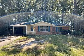 3759 San Juan Dr, Mobile, Al 36609 in Mobile, AL