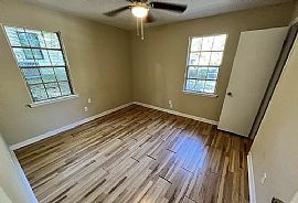 3759 San Juan Dr, Mobile, Al 36609 in Mobile, AL (Photo 11 of 12)