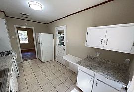 3759 San Juan Dr, Mobile, Al 36609 in Mobile, AL (Photo 4 of 12)