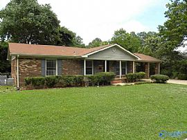 402 Drake Ave Sw, Huntsville, Al 35801 in Huntsville, AL (Photo 2 of 6)