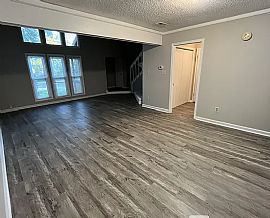 423 Hobbs Rd Se, Huntsville, Al 35803 in Huntsville, AL (Photo 6 of 7)