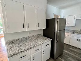 114 Drake Ave Sw, Huntsville, Al 35801 in Huntsville, AL (Photo 3 of 5)