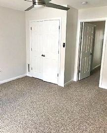 A Charming and Conducive Place to Call a Home in Stamford, CT (Photo 7 of 9)