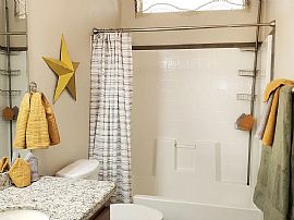 Contact The Landlord For Details (432)9340557 in Snowflake, AZ (Photo 5 of 12)