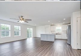 289 Wigeon Ct, Bunker Hill, Wv 25413 in Bunker Hill, WV (Photo 5 of 10)