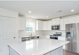 289 Wigeon Ct, Bunker Hill, Wv 25413 in Bunker Hill, WV (Photo 7 of 10)