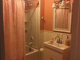 Contact The Landlord For Details (432)9340557 in Waterford, CT (Photo 10 of 12)