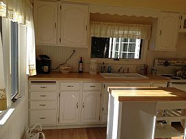 Contact The Landlord For Details (432)9340557 in Waterford, CT (Photo 2 of 12)