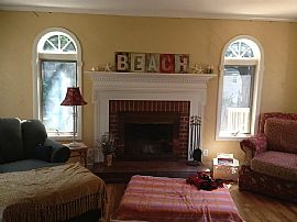 Contact The Landlord For Details (432)9340557 in Waterford, CT (Photo 4 of 12)