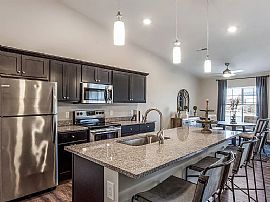 Beautiful 2 Bedroom  in Battle Creek, MI (Photo 9 of 10)