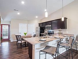 Beautiful 2 Bedroom  in Wolverine Lake, MI (Photo 7 of 11)