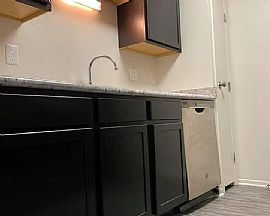  Beautiful 2 Bedroom  in Cincinnati, OH (Photo 3 of 12)