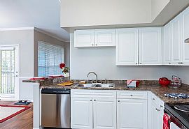 Beautiful 3 Bedroom  in Savannah, GA (Photo 10 of 11)