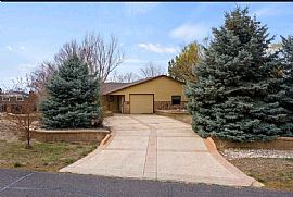 1205 King Dr, Loveland, Co 80537 . Awesome House in Loveland, CO (Photo 2 of 12)