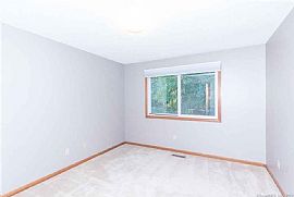 705 Lake Ave Unit 42, Bristol, Ct 06010 . Lovely House in Bristol, CT (Photo 10 of 11)