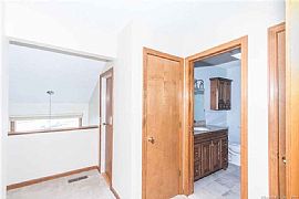 705 Lake Ave Unit 42, Bristol, Ct 06010 . Lovely House in Bristol, CT (Photo 8 of 11)