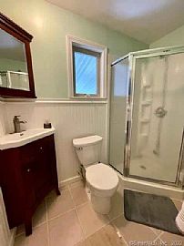 46 Kennedy Dr, Meriden, Ct 06450 . Available House in Meriden, CT (Photo 8 of 12)