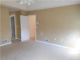 29 Skyview Ter, Manchester, Ct 06040 . Home Sweet Home in Manchester, CT (Photo 5 of 9)