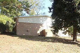 733 Barclay Ln, Birmingham, Al 35206 in Birmingham, AL