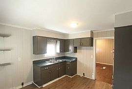 733 Barclay Ln, Birmingham, Al 35206 in Birmingham, AL (Photo 5 of 12)