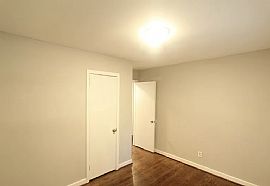 733 Barclay Ln, Birmingham, Al 35206 in Birmingham, AL (Photo 8 of 12)