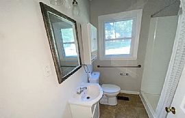 4710 Westwood Dr Nw, Huntsville, Al 35810 in Huntsville, AL (Photo 11 of 12)