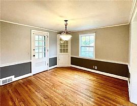 42 Iroquois Rd, West Hartford, Ct 06117 . For Rent  in West Hartford, CT (Photo 7 of 12)