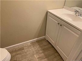 54 Tridell Dr Unit 33, Southington, Ct 06479 . Lovely House in Southington, CT (Photo 6 of 11)