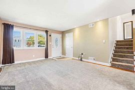 1300 Idlewood Rd, Wilmington, De 19805     Awesome Home For Rent in Wilmington, DE (Photo 5 of 12)