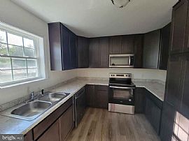 1512 S Hancock Ave, Dover, De 19901 . Home Sweet Home in Dover, DE (Photo 5 of 12)