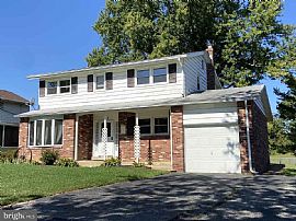 128 Rockrose Dr, Newark, De 19711 . Spacious House For Rent in Newark, DE