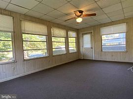 128 Rockrose Dr, Newark, De 19711 . Spacious House For Rent in Newark, DE (Photo 10 of 12)