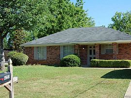 4253 Burtonway Dr, Montgomery, Al 36116 in Montgomery, AL