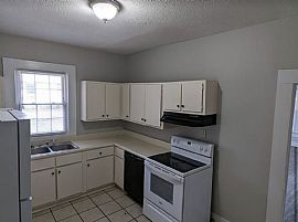 1428 Kicker Rd, Tuscaloosa, Al 35404 in Tuscaloosa, AL (Photo 3 of 8)