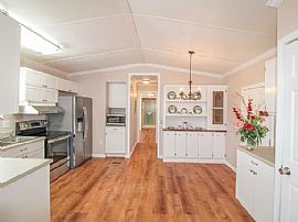 765 Dan Tibbs Rd, Huntsville, Al 35806 in Huntsville, AL (Photo 4 of 9)