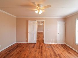 765 Dan Tibbs Rd, Huntsville, Al 35806 in Huntsville, AL (Photo 7 of 9)