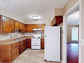 227 E Haven Rd, Montgomery, Al 36109 in Montgomery, AL (Photo 3 of 9)