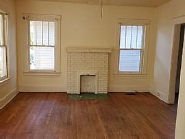 409 Howell St, Florence, Al 35630 in Florence, AL (Photo 2 of 8)