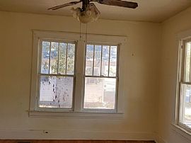 409 Howell St, Florence, Al 35630 in Florence, AL (Photo 4 of 8)