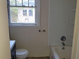 409 Howell St, Florence, Al 35630 in Florence, AL (Photo 6 of 8)